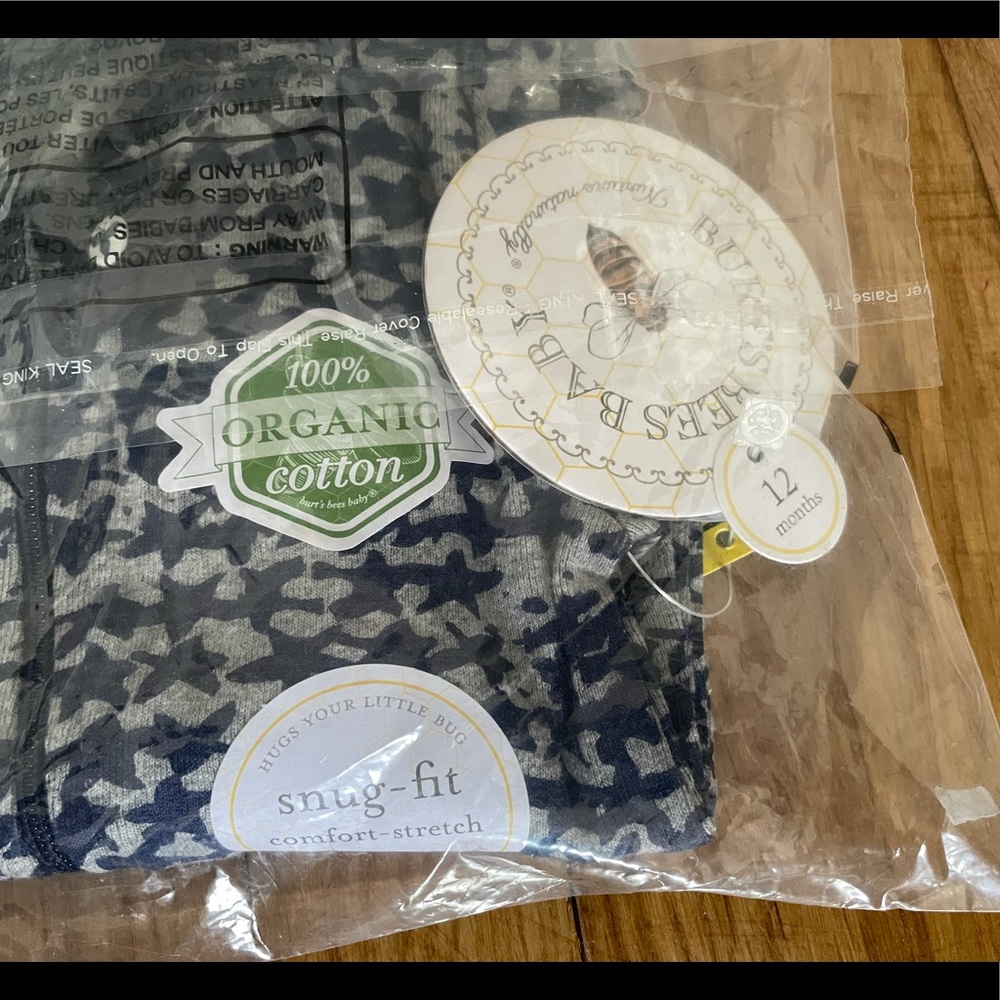 ๐ซSOLD๐ซ Burts Bees onesie with footie - Picture 4 of 4